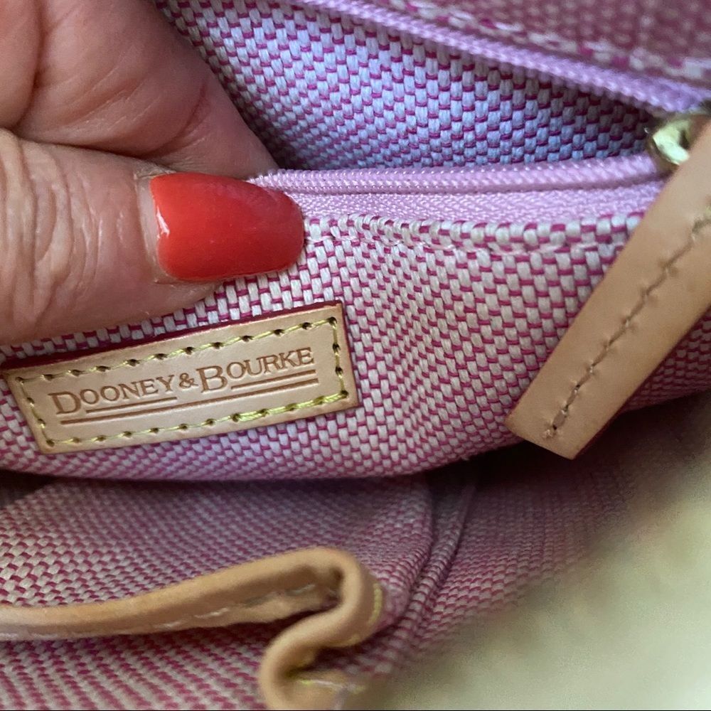 Dooney & Bourke Y2K  small canvas signature yellow bag - Picture 6 of 12